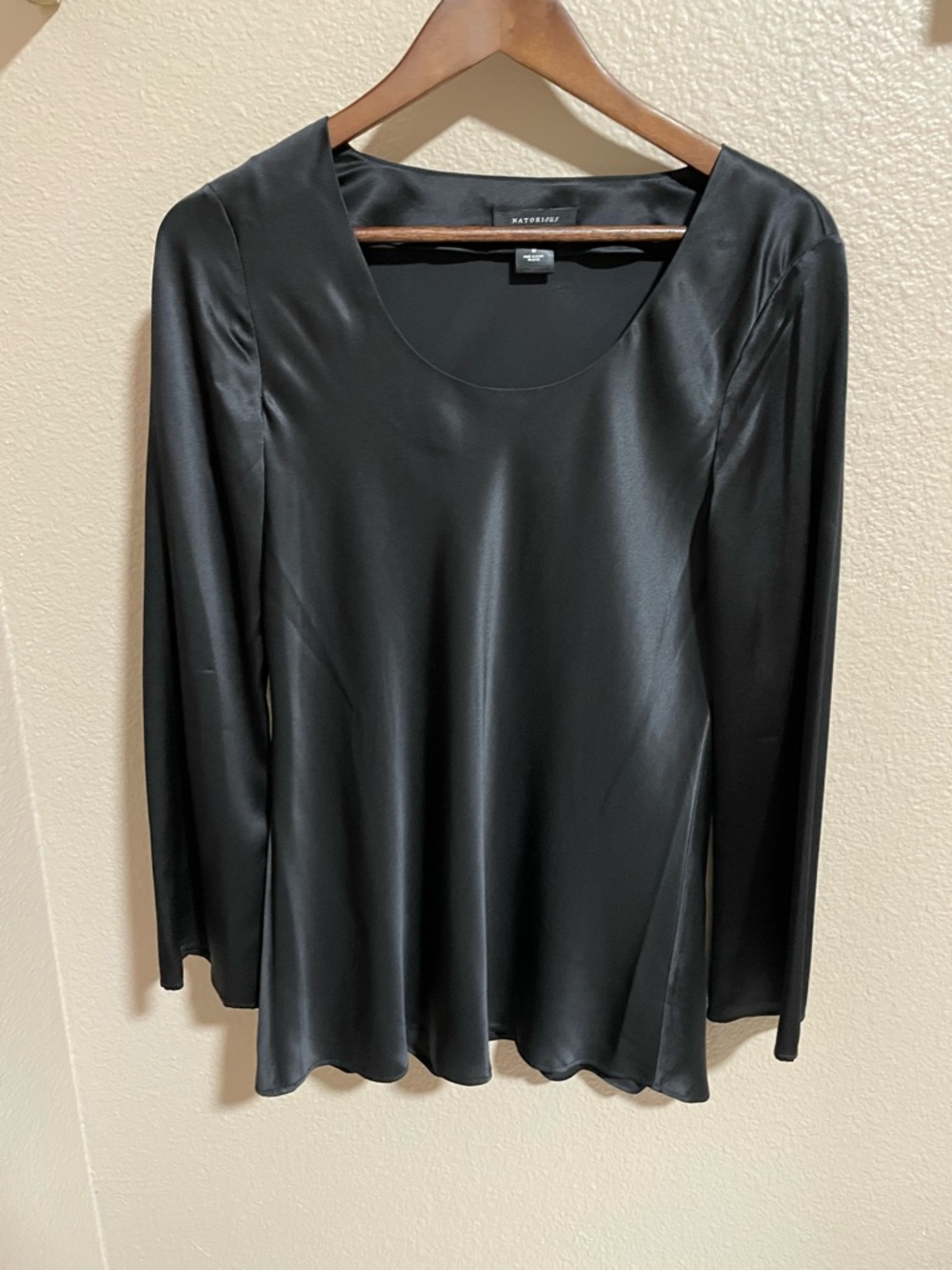 Natorious Black Silk Satin Long Sleeve Scoop Neck Top